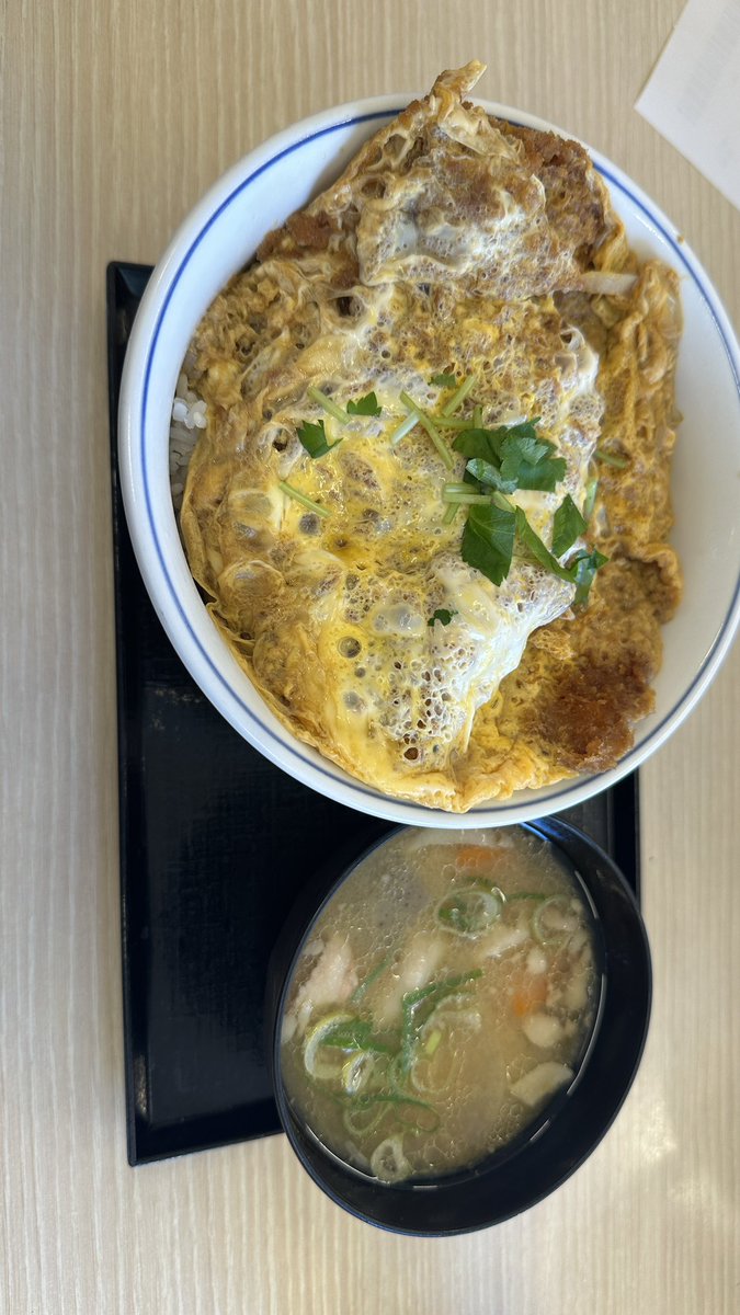 ばたばたしてたから今日初の食事