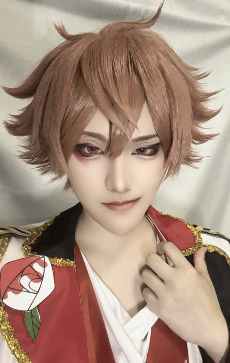 mipicos__'s tweet photo. ←初コス                                   現在→ https://t.co/iHnDgaZlkV