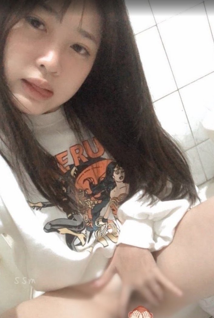 thuyphuog779's tweet photo. Dám thử không 
Lút cán lunnnn https://t.co/UVhS6LOHwh