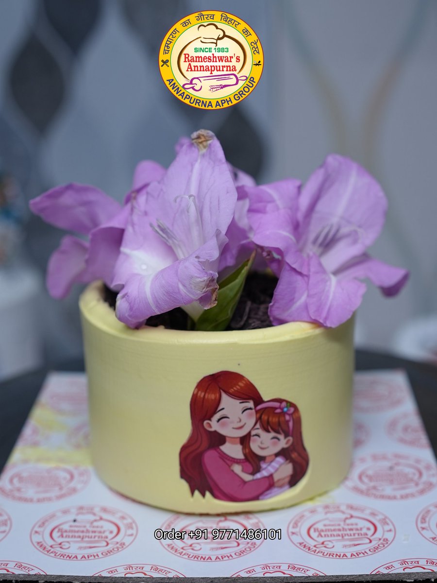 aphgroup_in's tweet photo. Trending Mother’s Day Cakes in Motihari 🎂
Flower Pot Theme Cake with Real Flowers on Top 🌸
Mother’s Hug Photo Cake &amp; Many More Designs Available 💖
📍 Visit Rameshwar’s Annapurna, Motihari
📞 +91 9771486101
🌐 https://t.co/1mmqBDFP6H
#TrendingCakeMotihari #MotihariBakeryShop https://t.co/eWODP8YK6u