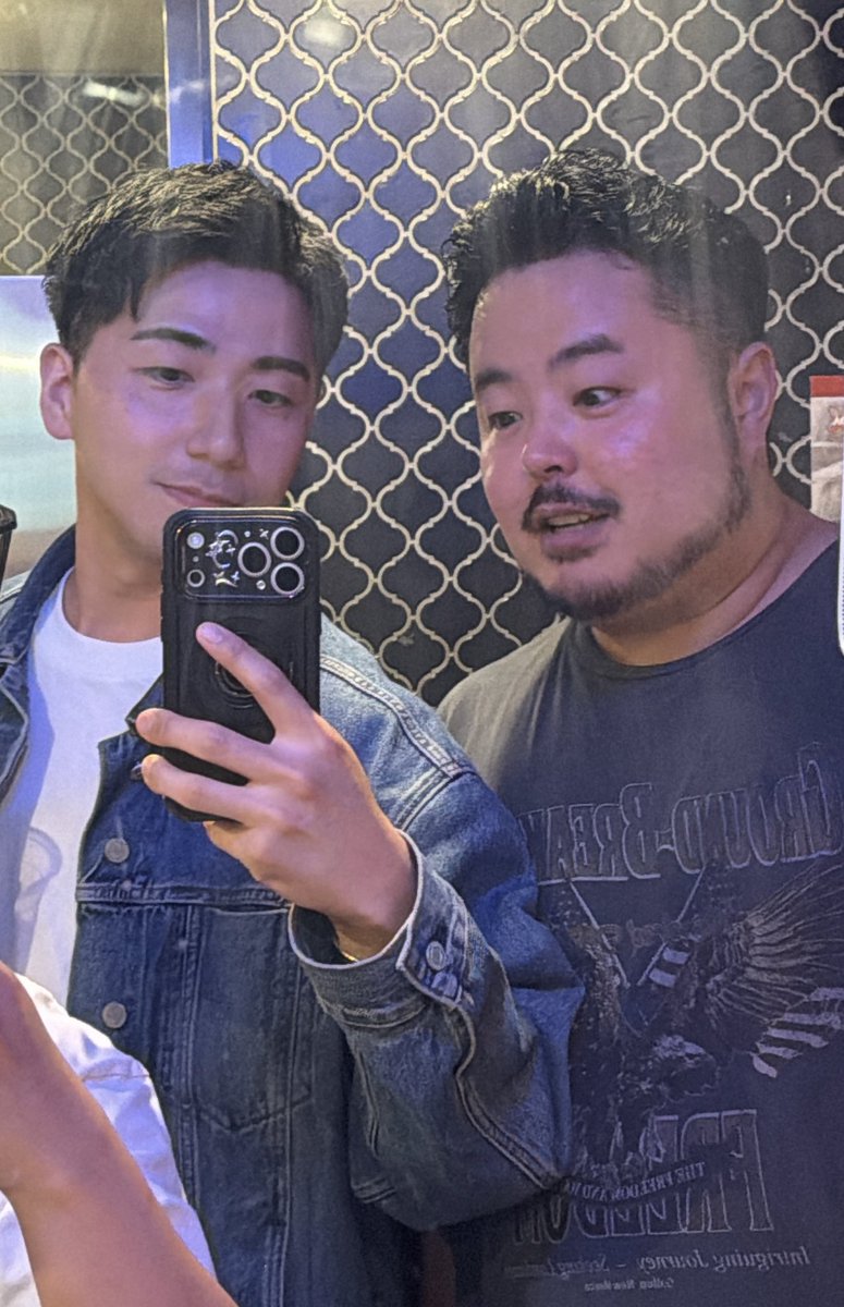 KENGOnoso's tweet photo. 🐻🐻🐻🐻🐻 https://t.co/TfPfvr5EmL