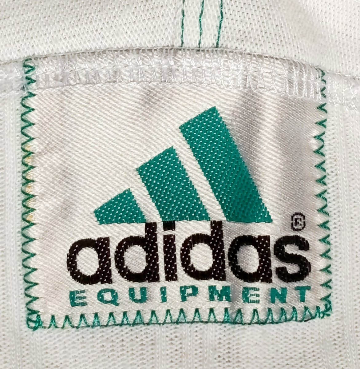 DlaRosaFC's tweet photo. En 1993 se crea @adidas equipment. Aquel característico logo verde en la manga y esas camisetas de diseño clásico con un tejido texturizado.
De mí colección.
#adidas
 #theadidasarchive #adidashq #adidasarchive #adidasdassler vintageadidas adidas75 https://t.co/DEQshDujLT