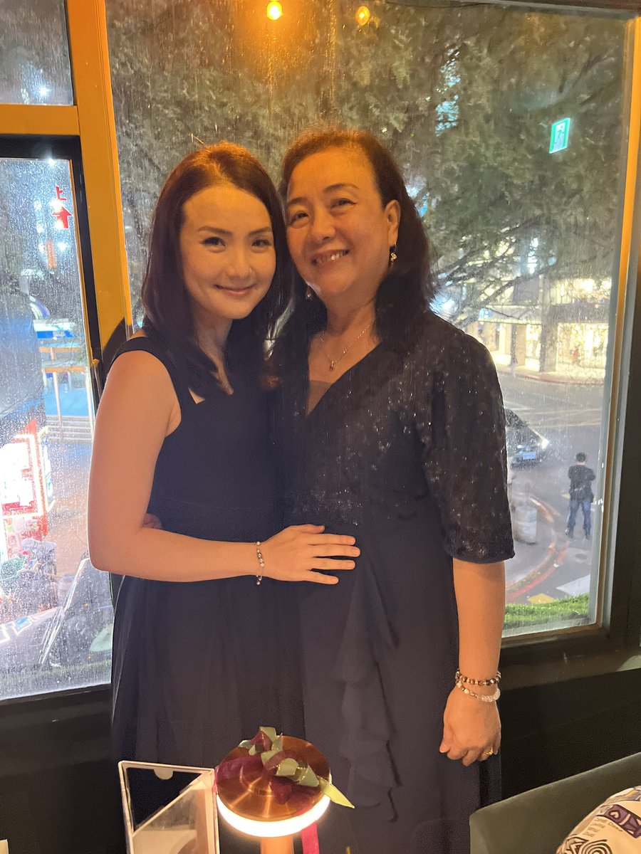 ShumAndrea's tweet photo. Happy Mother’s Day ❤️ 

#happymothersday #motherdaugther #iloveyou #bestmomever #世上最棒的妈妈 https://t.co/CjrooJe0tU