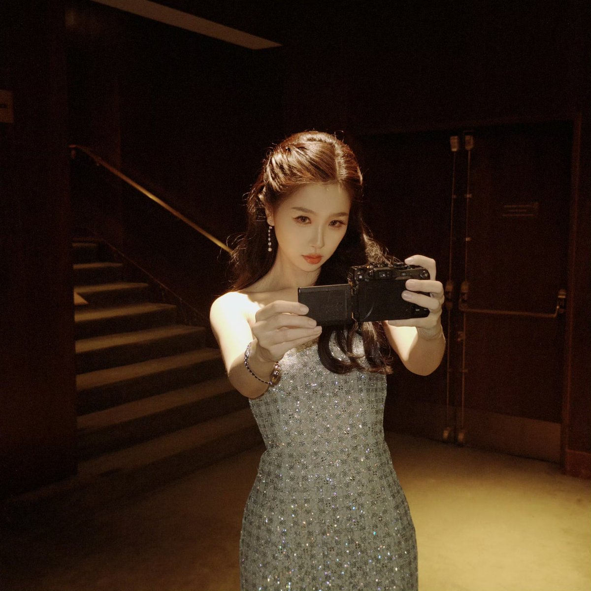 여름 tweet media