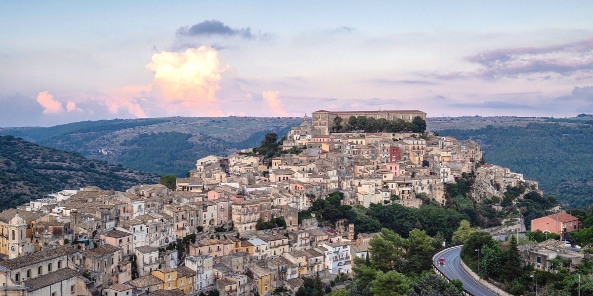 thegapdecaders's tweet photo. Sicily is a gem of an island. Rich in Greek and Roman architecture, with stunning Baroque towns dotting the landscape, incredible natural wonders and fantastic outdoor adventures, a Sicilian road trip is the best way to see https://t.co/8Axy1hruUj https://t.co/0xYgjZCqYa