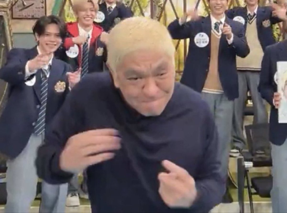 はたはん tweet media