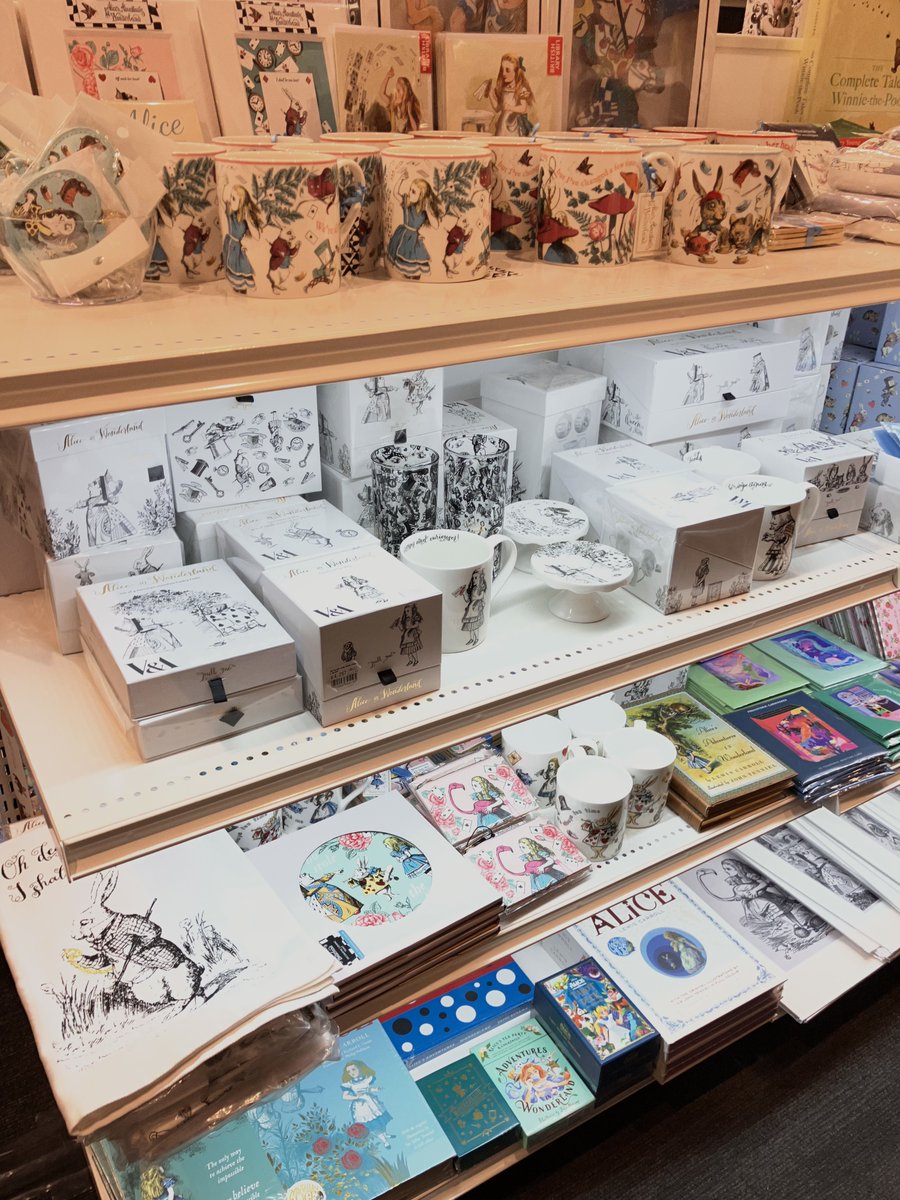 丸善丸の内本店 tweet media