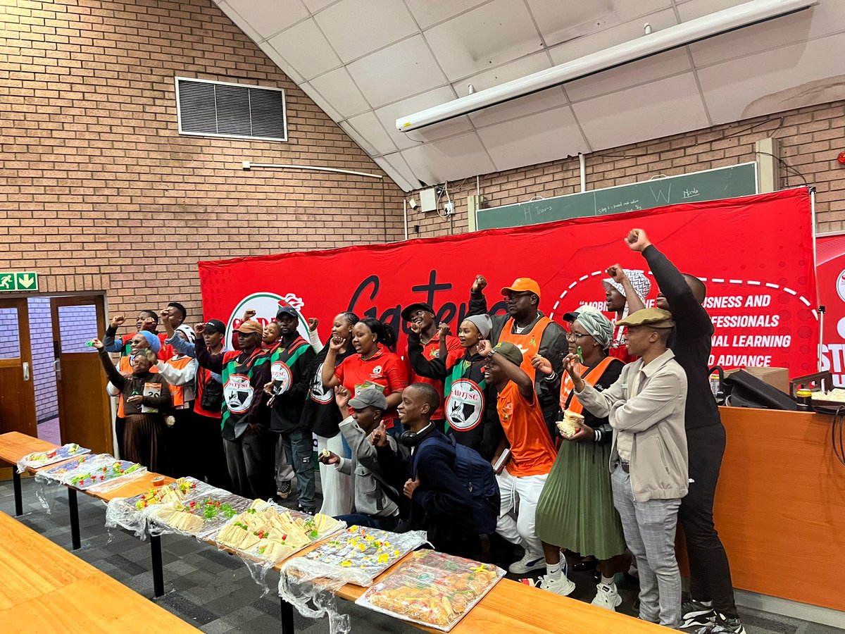 gpsadtusc's tweet photo. UJ SWC hosted an event which focused on bridging the gap from university to classrooms. This academic event was designed for education students to gain insight into life after university and the transition into the teaching profession.

#IAmASchoolFan🖤❤️💚🤍 https://t.co/glm2REAqeQ