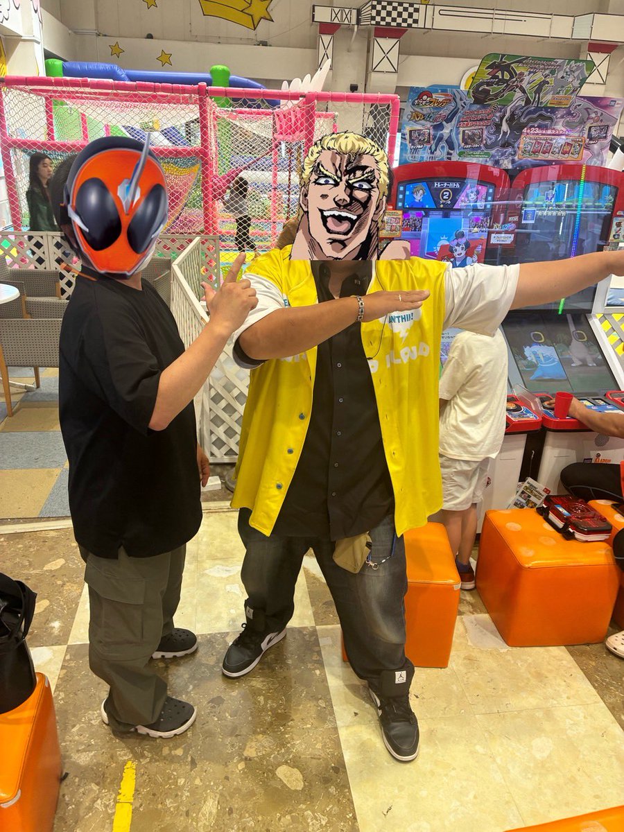 hapipiland_1106's tweet photo. 仮面ライダーガンバレジェンズ
公式トーナメント！

無事終えることが出来ました

優勝者は『エムケーさん』
好きなライダーポーズで写真撮りました！

参加頂いたお客様ありがとうございます！

＃仮面ライダー
＃ガンバレジェンズ
＃企業公式
＃ハピピランド https://t.co/URBofolEkK