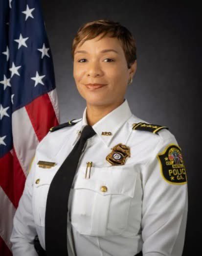 Shameta Jones-Harrell, a Black woman, made history as the first female police chief in Cobb County, Georgia.
She was sworn in as Chief of the Austell Police Department in June 2025.
Historic milestone. 👮🏾‍♀️🙌🏾