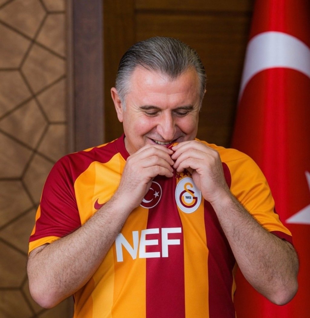 KargaTrader's tweet photo. Kendini tekrarlamayı bırak 4 hafta önce şampiyonluklarini kutladın  yine  x hesabından kutladın seneye de tüm destekleriniz devam edecekse söyleyelim diğer takımlar boşa transfer çalışması felan yapmasin https://t.co/pdtxs75XAG