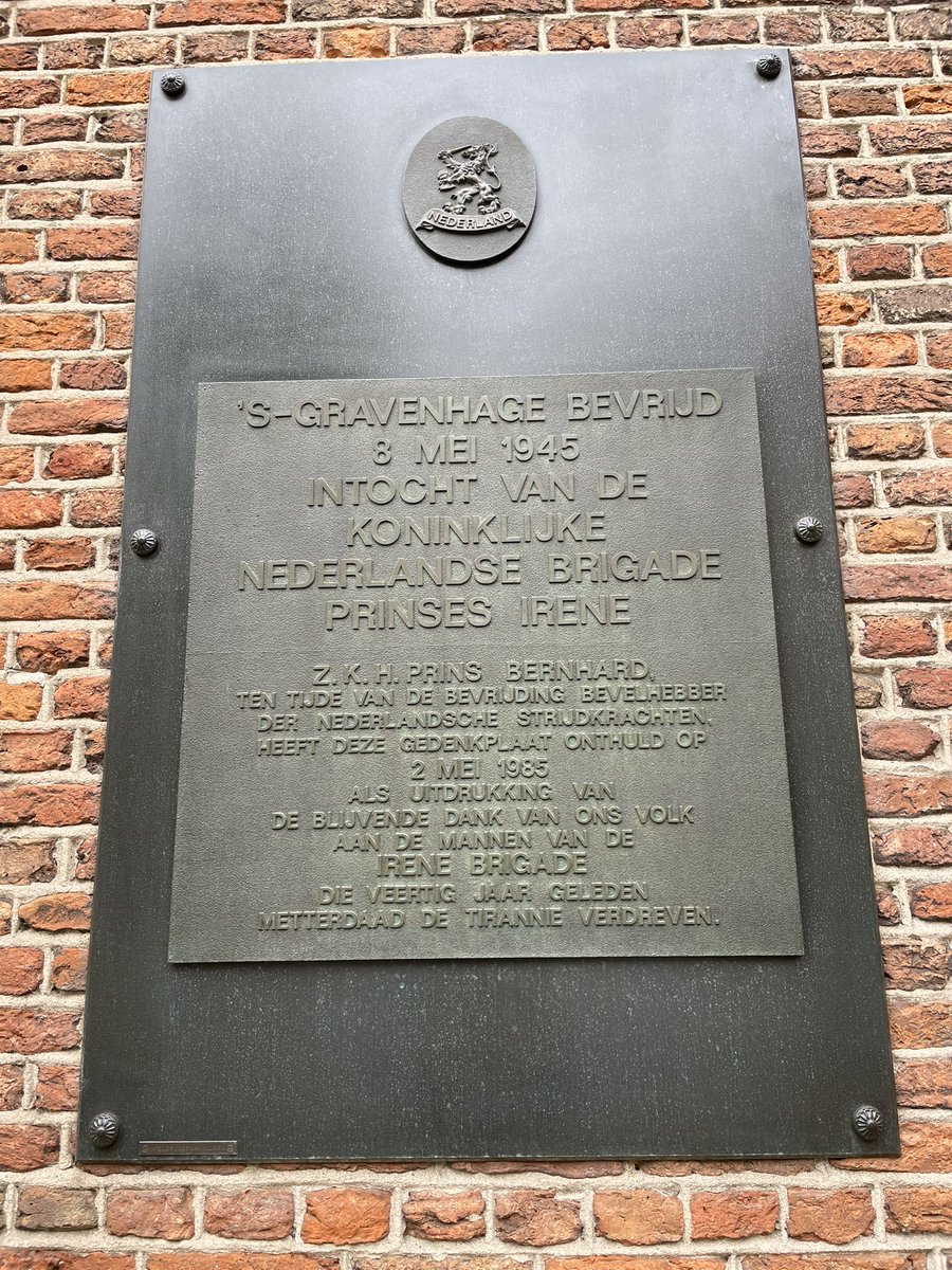 HCKeithAllan's tweet photo. The 81st anniversary of liberation of The Hague with Mayor van Zanen &amp; Prinses Irene Brigade, formed from troops who arrived in 🇬🇧 in May 1940 - based in Wolverhampton before returning to the Netherlands in 1944 (Operation Market Garden) &amp; entering The Hague as liberators 🇬🇧 🇳🇱 https://t.co/oxkyQBQZbZ