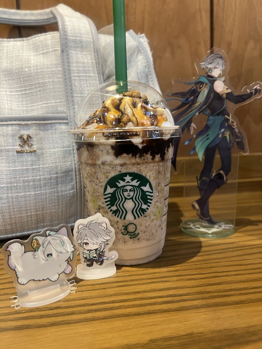久しぶりに無料チケット出たから飲んできた🍫🍪