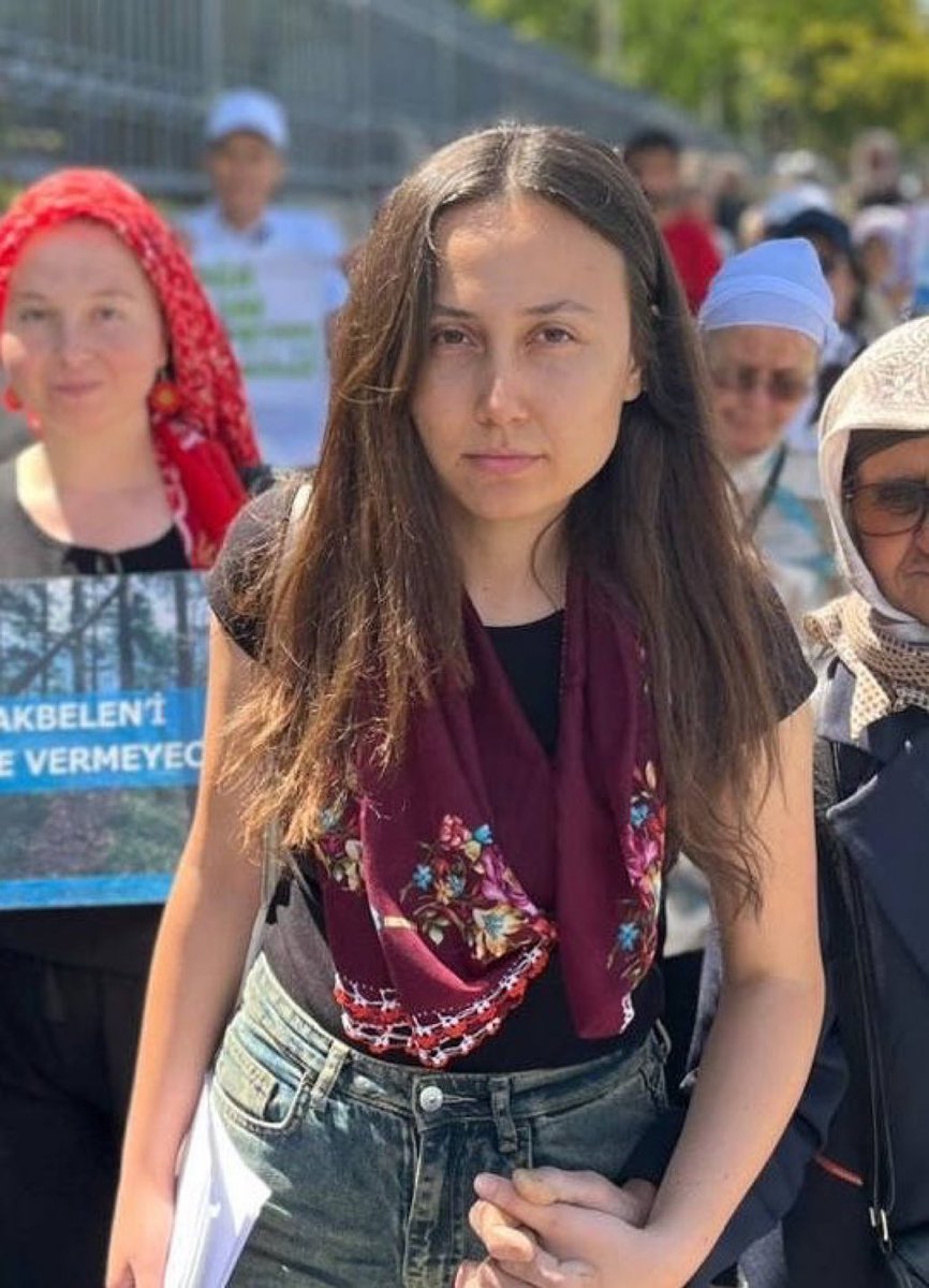Toprağını savunan Yörük kızını serbest bırakın.

#EsraIşık