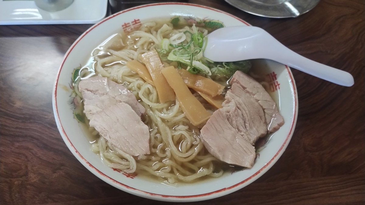 hagicat's tweet photo. 昭和の雰囲気がそのまま残る
「森田屋支店」で中華そば大盛りを
食べてきました。
味玉もオマケしてもおらいました♪ https://t.co/ghOEDN6Qrj