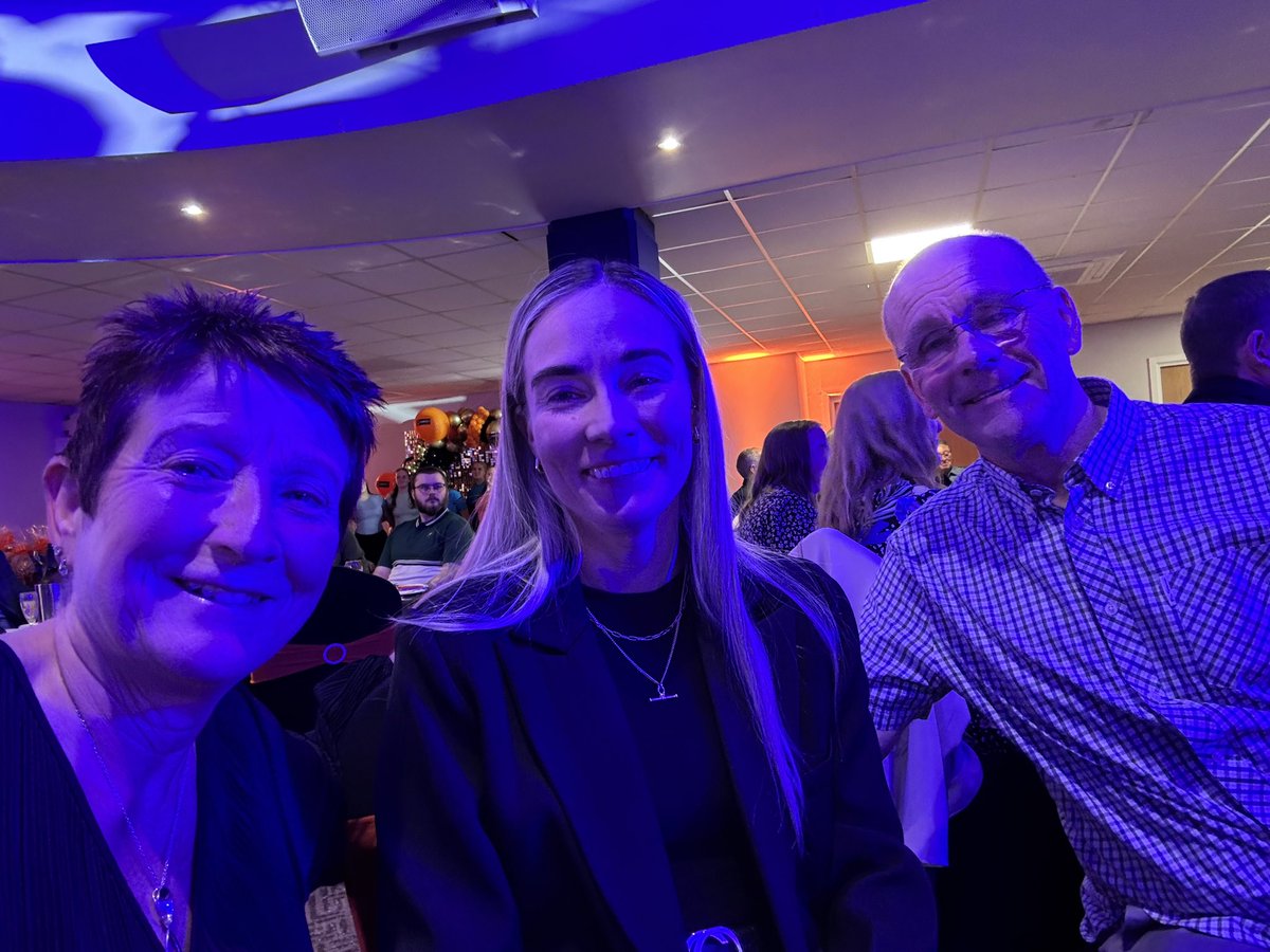 Julie Forster 💛🖤 💙⚽️ tweet media