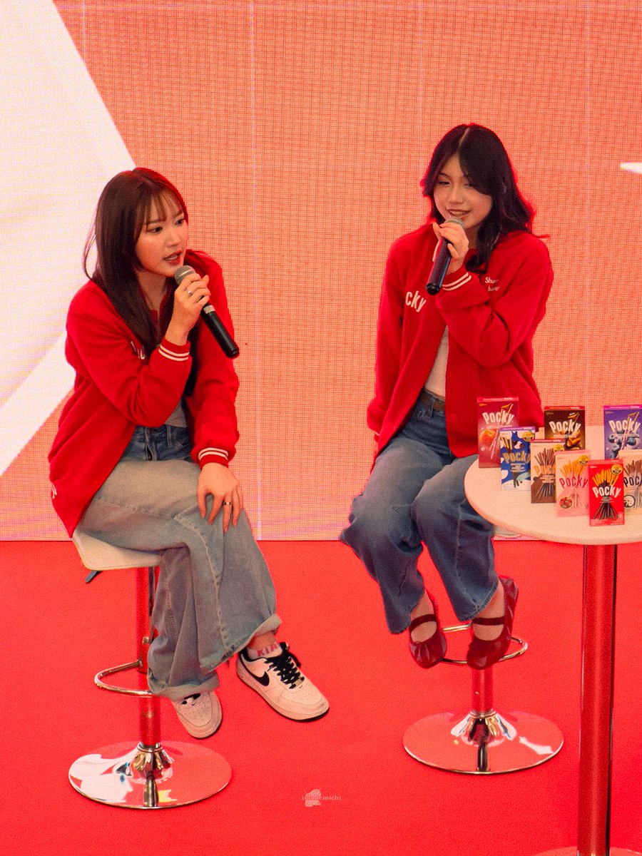 InfoDemichi's tweet photo. Sayang anak sayang anak ￼￼❤️🥰

📸: @Michie_JKT48 &amp; @L_MarshaJKT48 https://t.co/cvI9p0ezV1