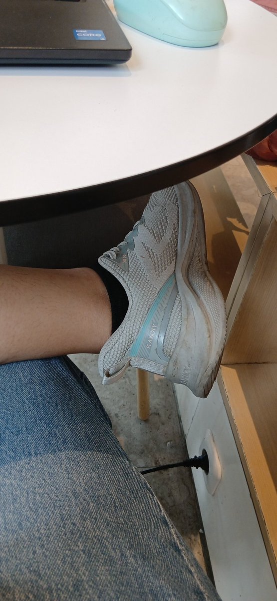 ryauop's tweet photo. @tanyarlfes Aku team sneakers nder
https://t.co/RL17HpHFMB https://t.co/PkOHKEdxvk