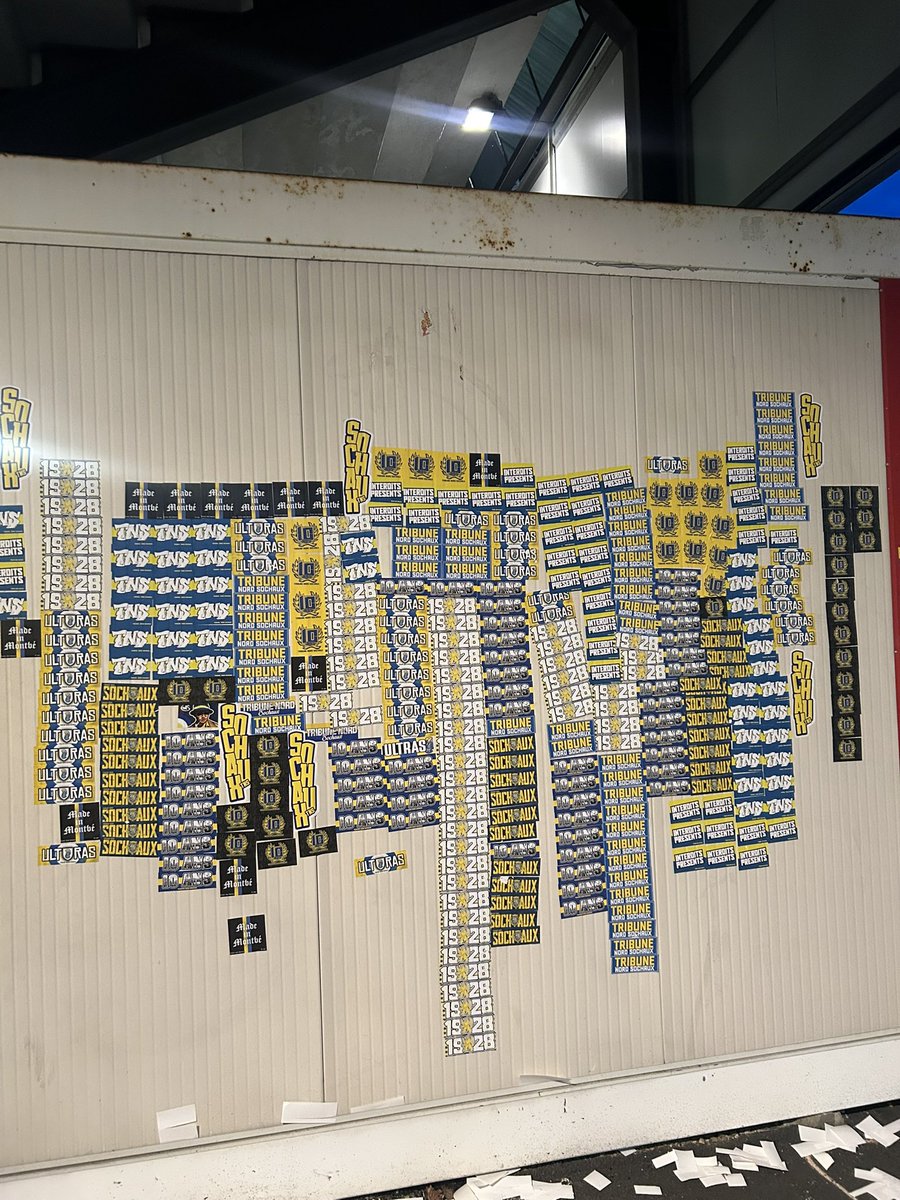 sochactualites's tweet photo. Déplacement à Châteauroux 🟡🔵

Quand j’entends des supporters de Marseille ou de Paris dire qu’ils ont pas le droit au bonheur je me tape une sacrée barre vu nos saisons depuis 12 ans https://t.co/CVu25RJ3Zb