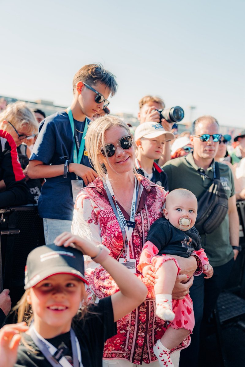 nico_mueller's tweet photo. happy mother’s day to all amazing moms out there - and especially to my incredible wife, partner in crime &amp; best mama to our two wonderful kids ❤️❤️❤️

THANK YOU for everything baby ♾️🙏🏻❤️

#nm51 #family #love https://t.co/IFbe8Wr5Dj