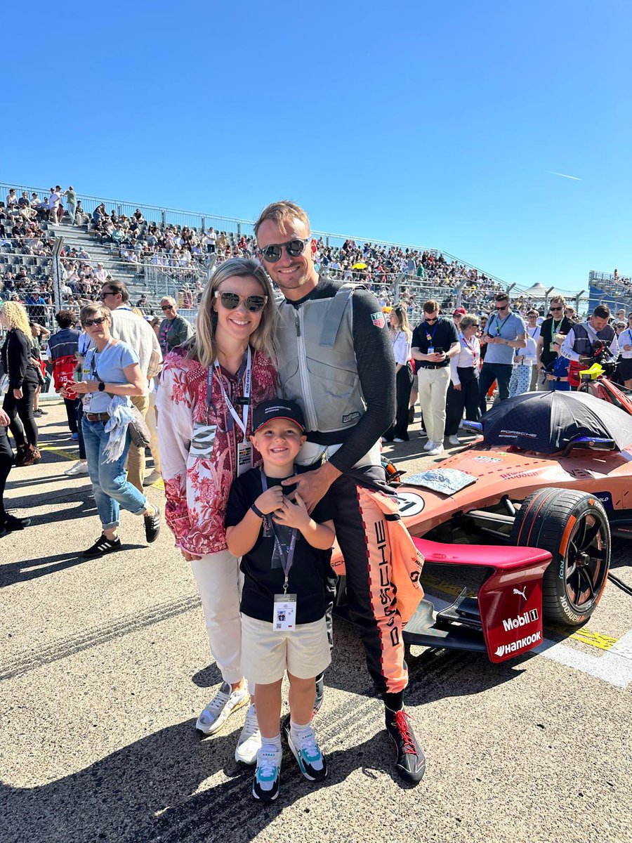 nico_mueller's tweet photo. happy mother’s day to all amazing moms out there - and especially to my incredible wife, partner in crime &amp; best mama to our two wonderful kids ❤️❤️❤️

THANK YOU for everything baby ♾️🙏🏻❤️

#nm51 #family #love https://t.co/IFbe8Wr5Dj