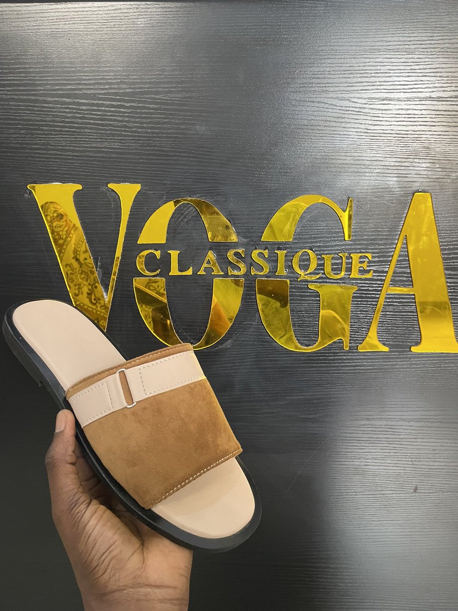 vogaproductpage's tweet photo. Handcrafted for comfort, styled for every stride!!!
VOGA CLASSIQUE 

Price:₦15,000

Production duration:7 working days

📍Kaduna
📦Worldwide Delivery 🚚 https://t.co/CMEmeSXIIC
