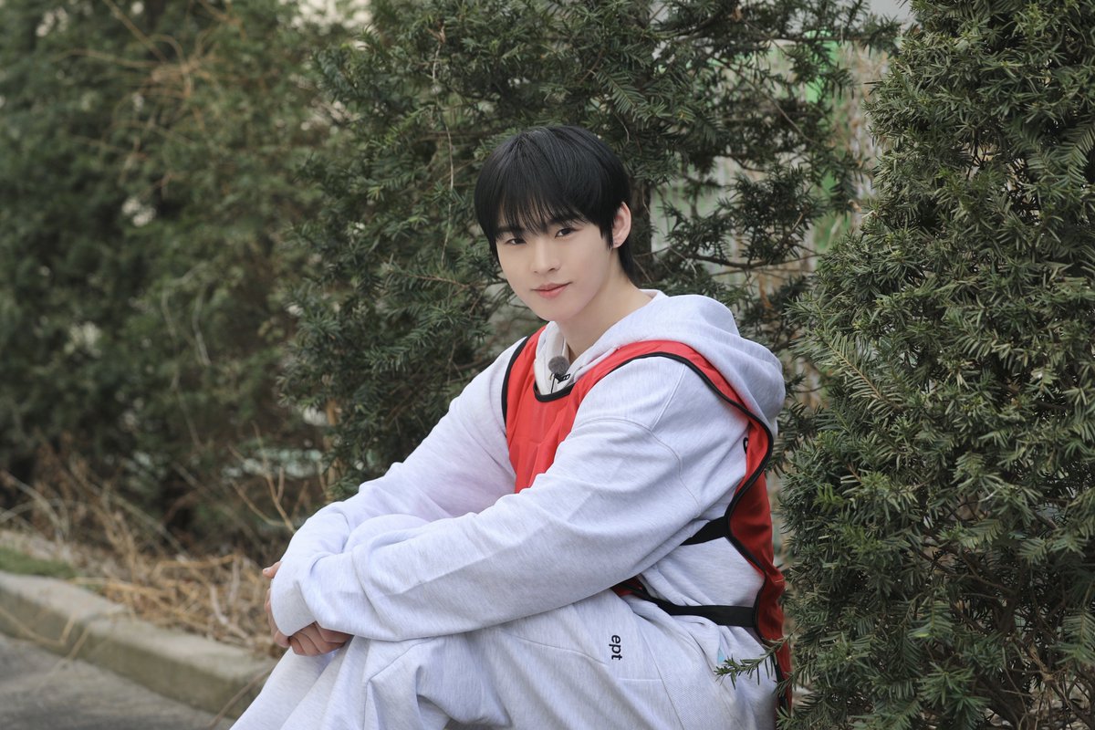 온앤오프 (ONF) OFFICIAL tweet media