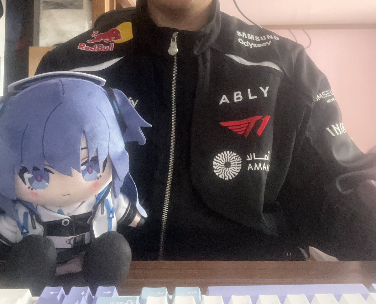 Treynair tweet media