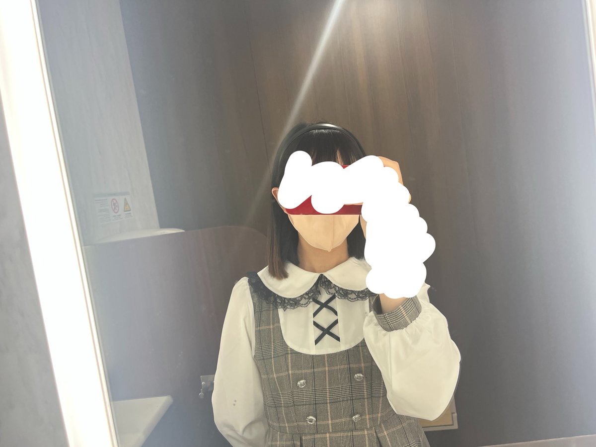 みよ tweet media