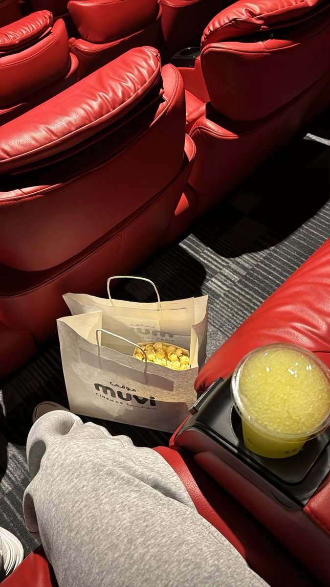 Sultan_i17's tweet photo. 🍿🎞️ https://t.co/nIfbTMuct1