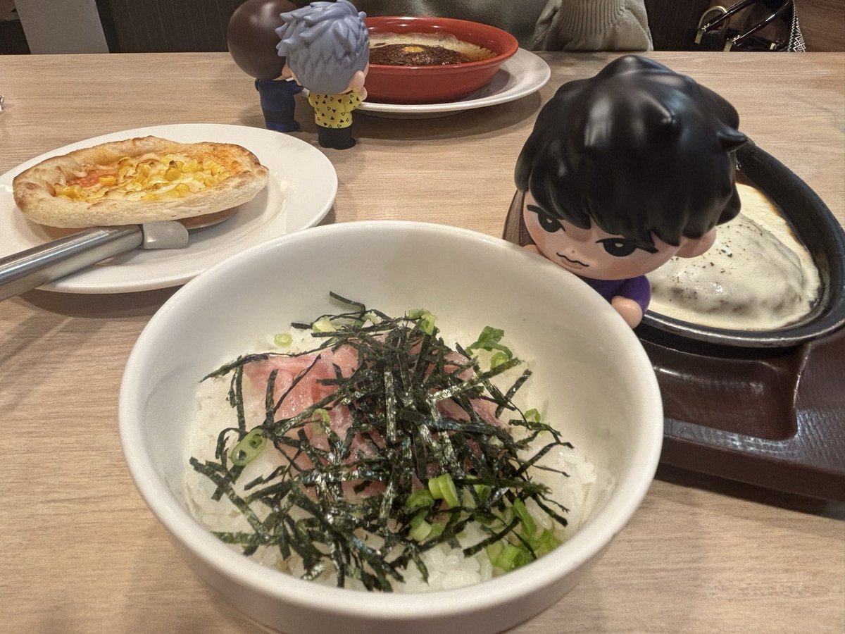 Megu tweet media