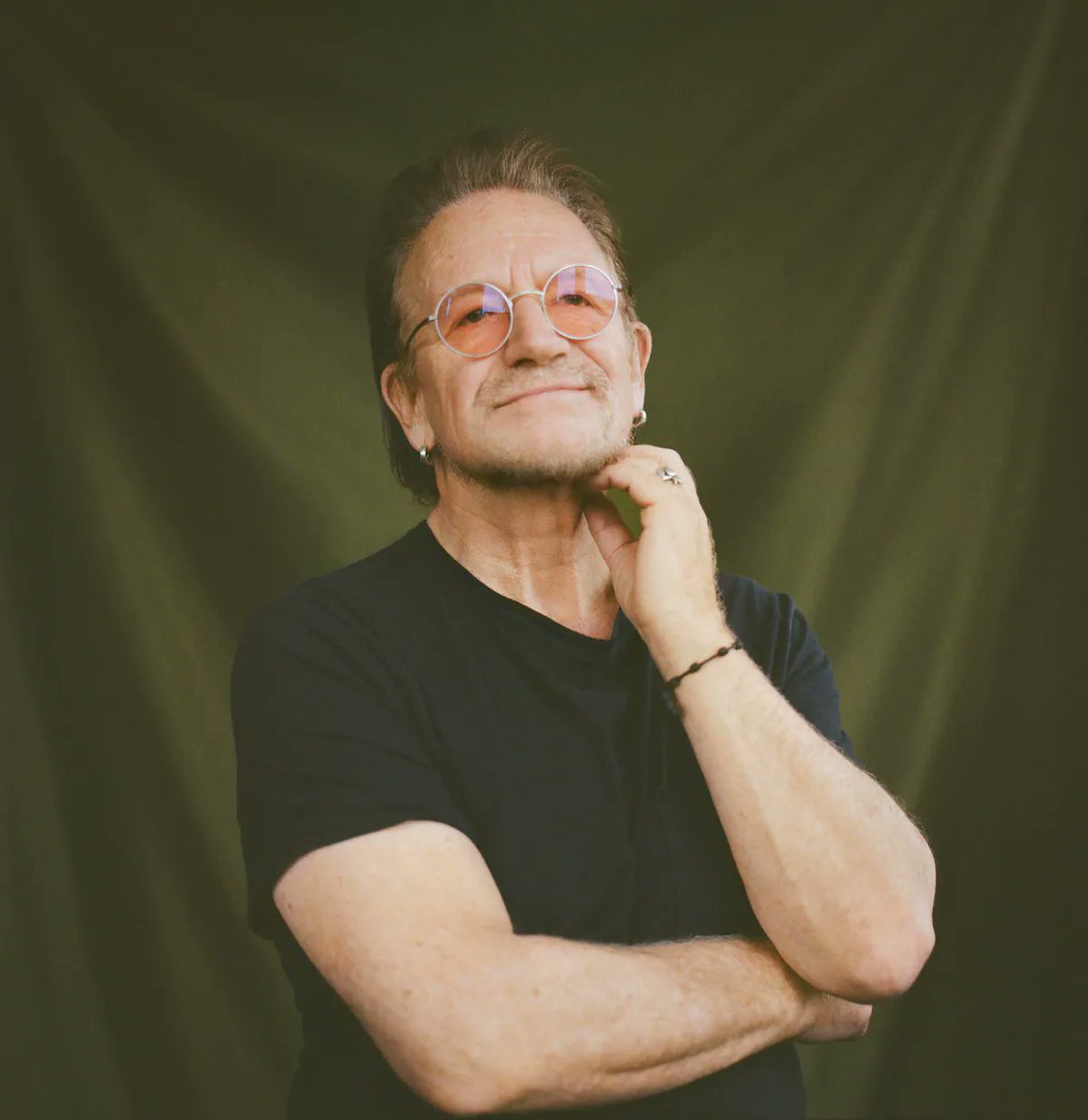febottini's tweet photo. "Music can change the world because it can change people." #U2 's #Bono

HAPPY BIRTHDAY BONO!! 🥳🥳🥳

📷 Linda Brownlee https://t.co/iUlbANHRV9