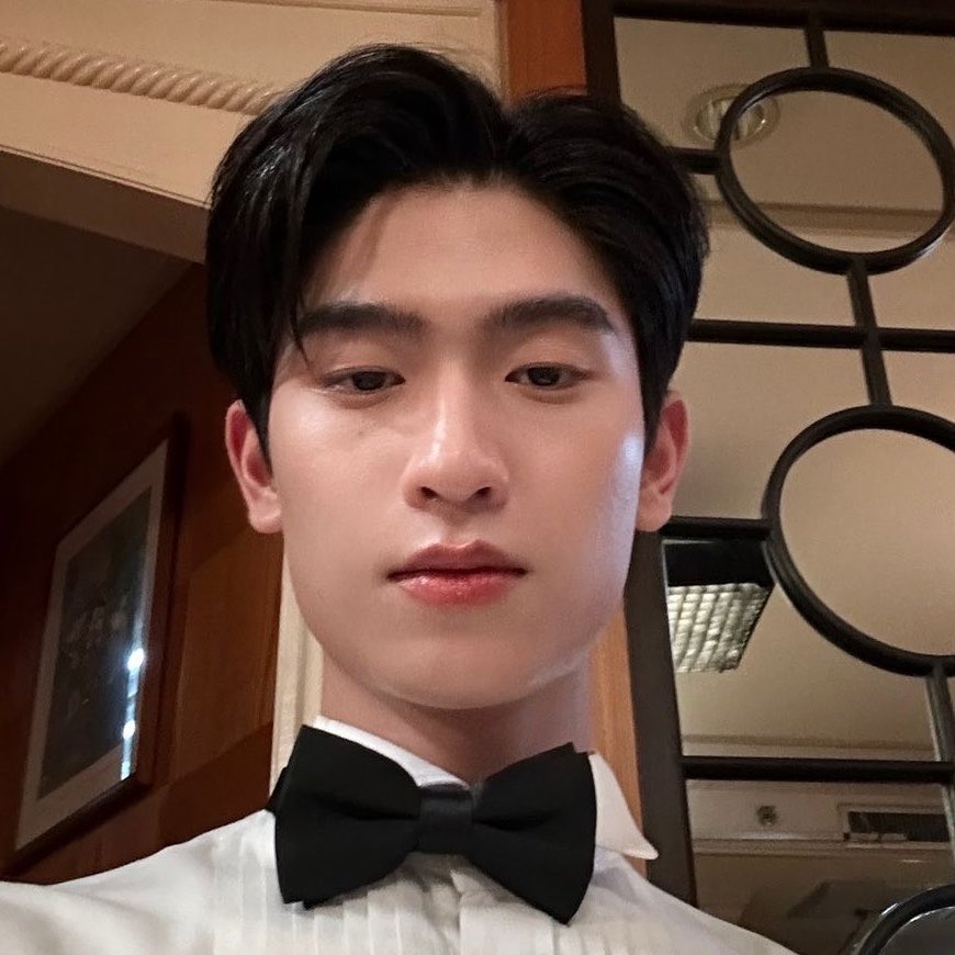 𖥻 퍼른 ྀི𖦹 ᥅ꫀׁׅܻ꯱ׁׅ֒𖥨⋆𐑂 tweet media