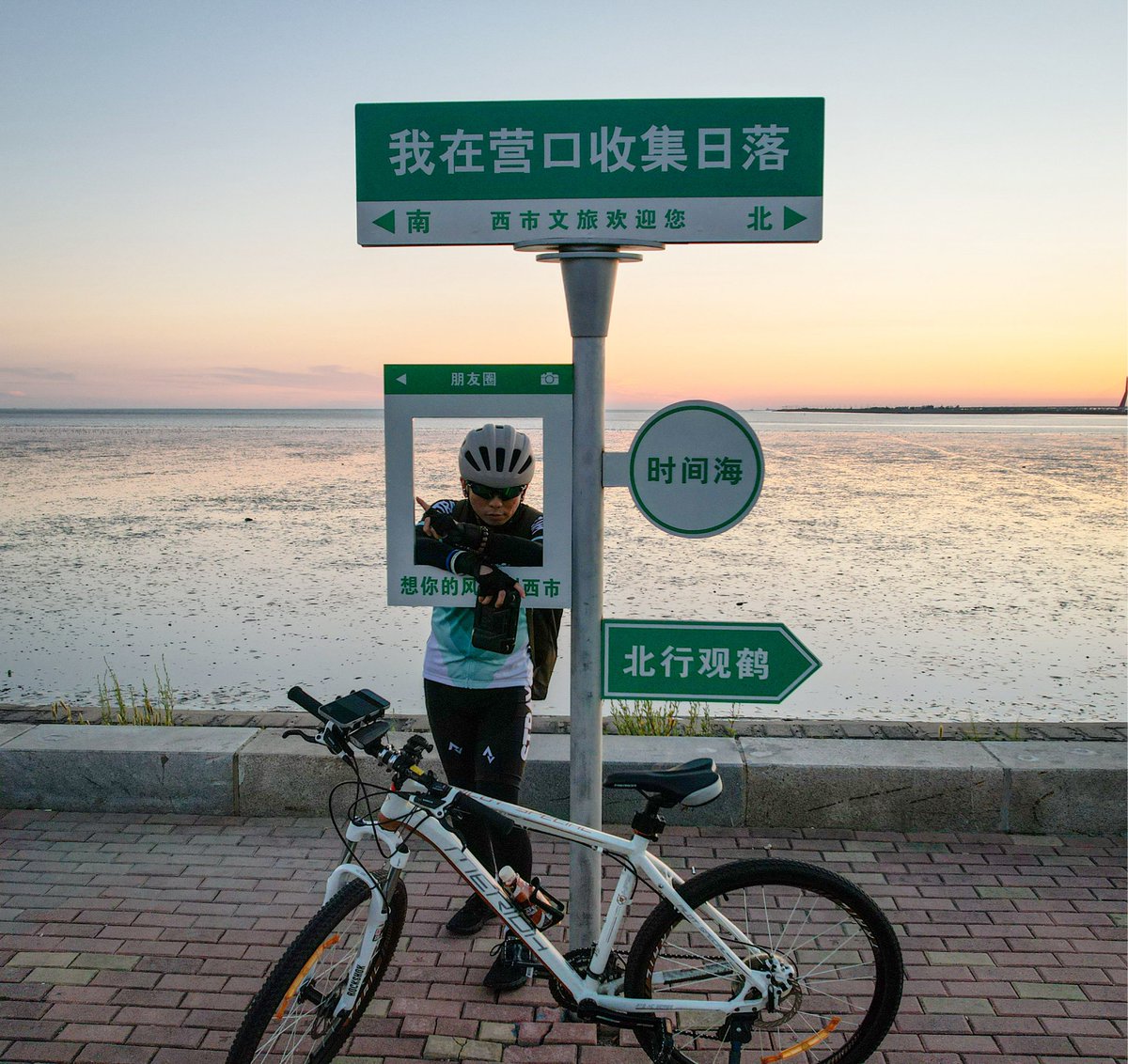 HMohaideen's tweet photo. Morning ride to the coast! Wind in hair, coffee in hand, and the sea ahead—perfect start to the day https://t.co/nz9Hh03y5p