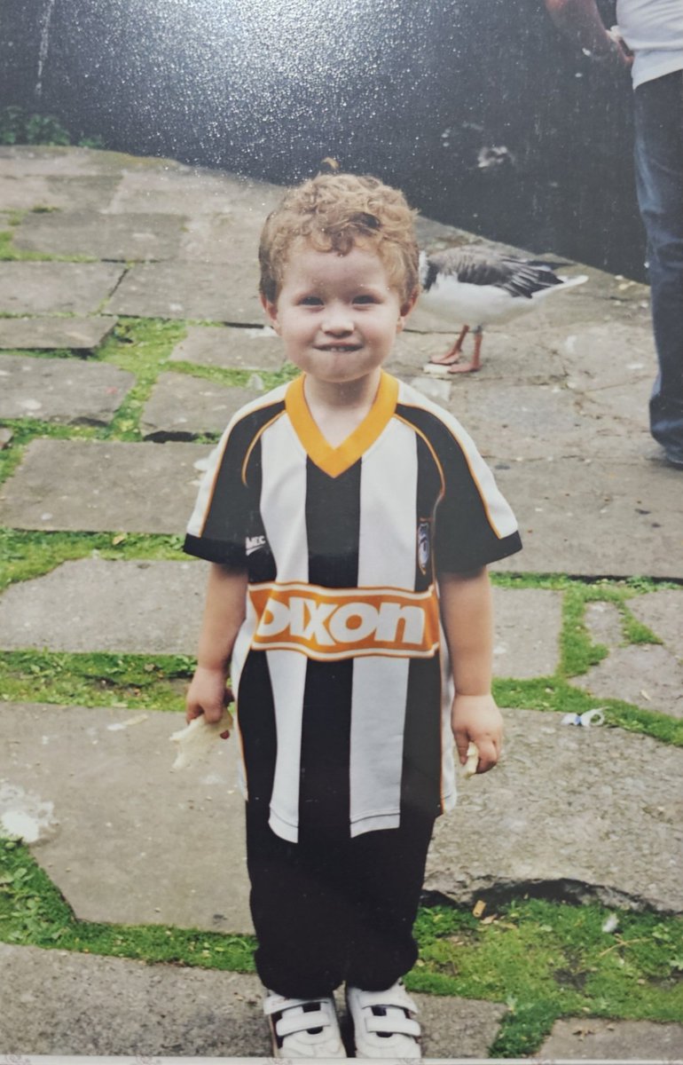Richard4538's tweet photo. 2004/5 Richard didn't know what he was getting into. Biggest 2 weeks of football in my life. Into em town #GTFC https://t.co/LD6SWrmlQS