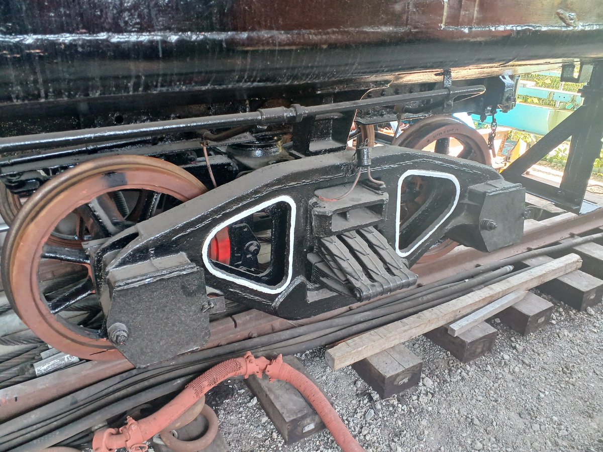 有田川鉄道公園のD51 1085も一部の車輪が違ったはず 状態が悪く廃車