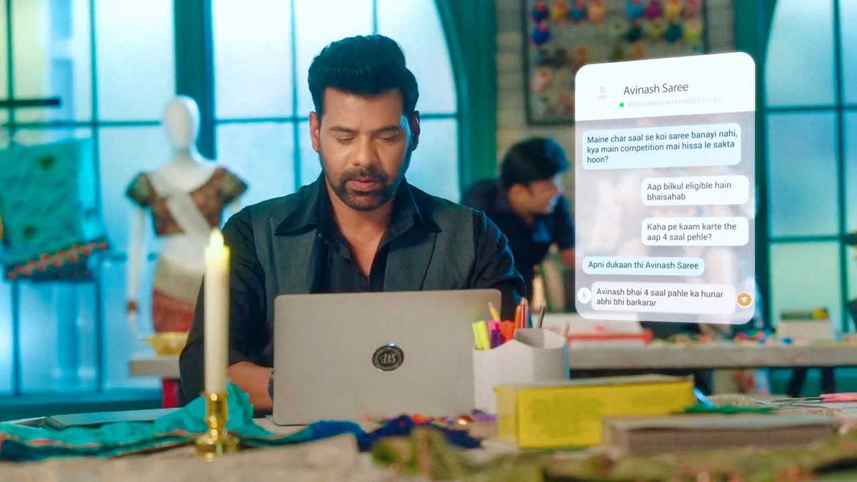 ishu_tales's tweet photo. She's smiling and his motivation is the biggest reason behind it. 🤌🥹

the anchor &amp; the healer TROUPE 🫴🫠💓🦋🦋🦋
#tumdenasaathmera • #aprakshi https://t.co/sU4XK78IoJ