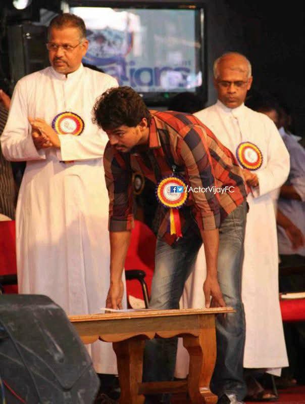 iamamalan's tweet photo. @MaddyMadhav_ Annan yeppavum down to earth than 2007 Loyola college Ovations https://t.co/4DeGhLB79x