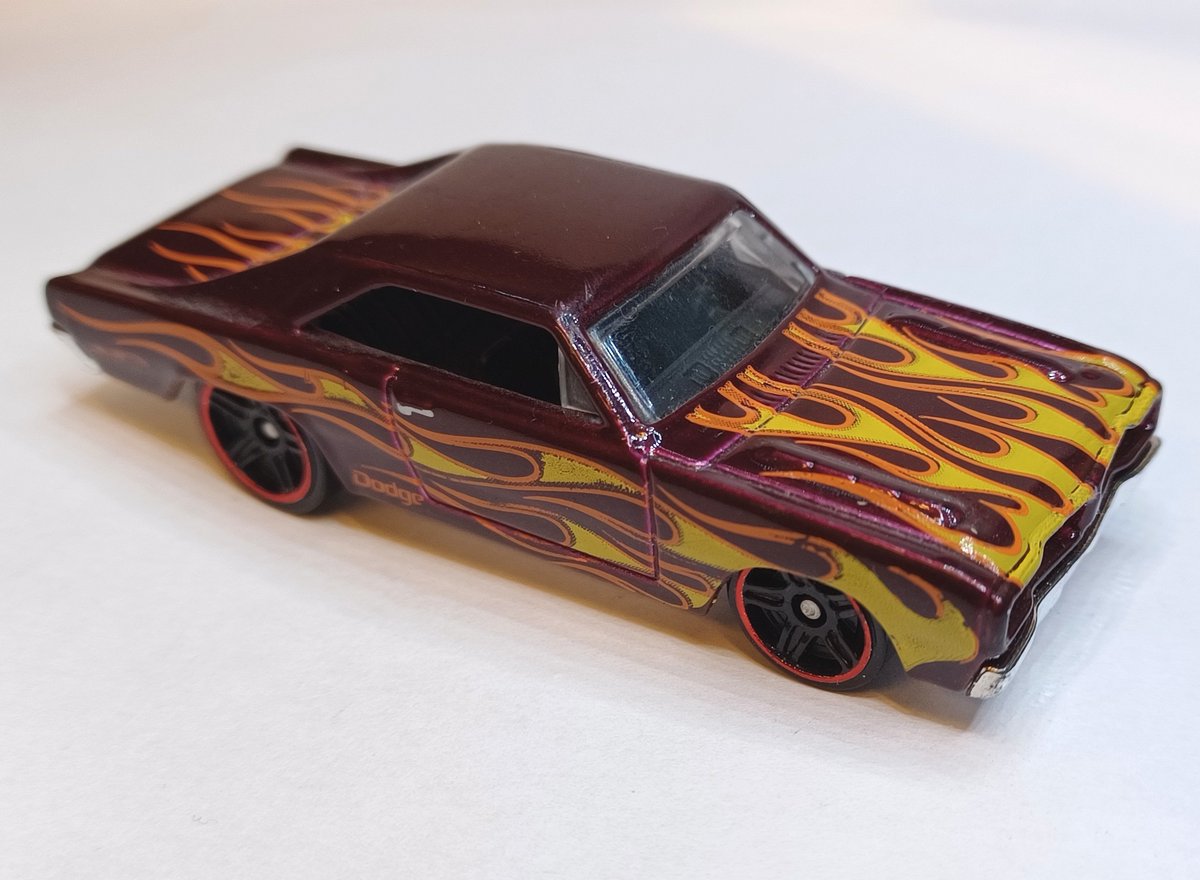 MoparMini8654's tweet photo. Some Charger "do Brazil" ! #Hotwheels https://t.co/0XvhDC1FuA