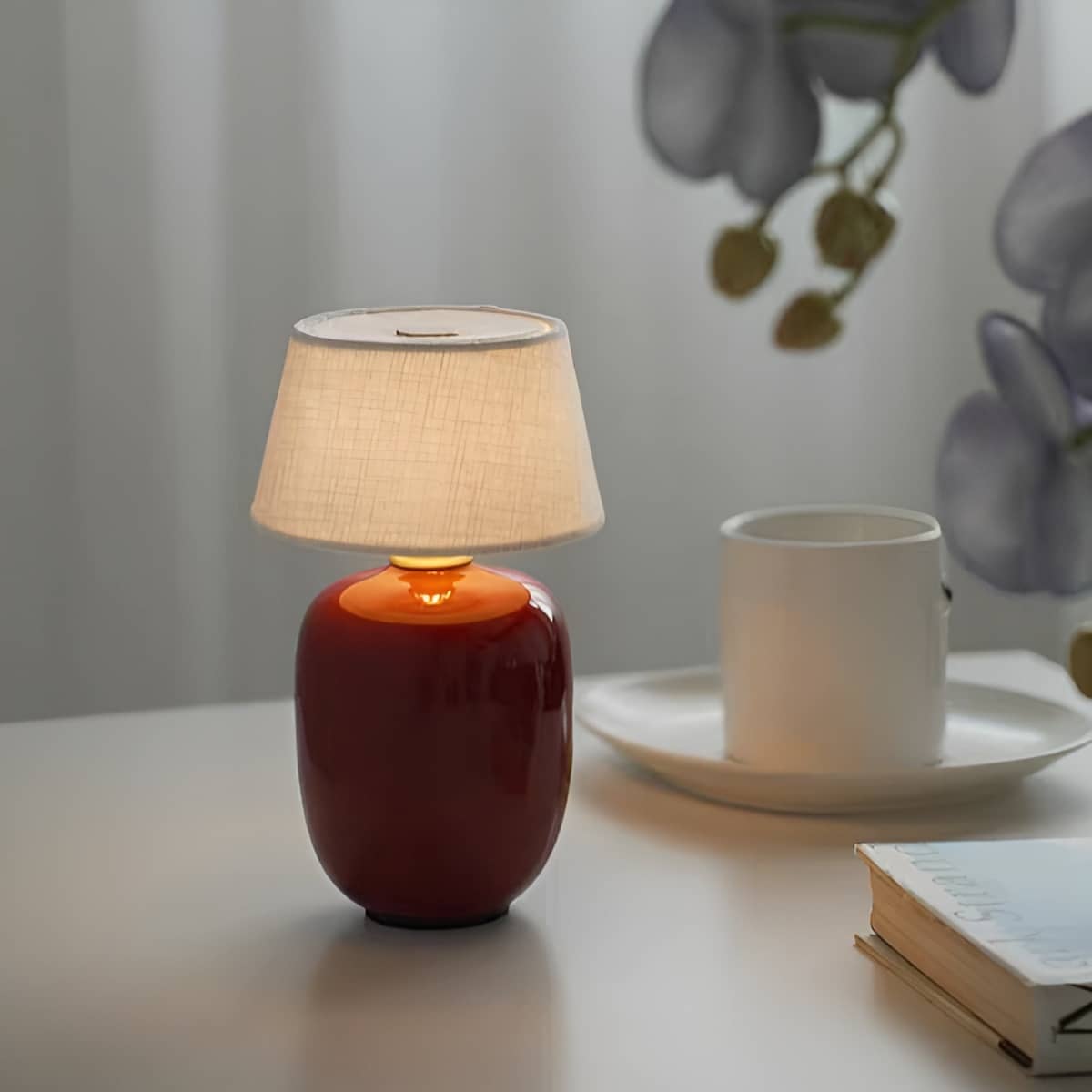 ShineLifeLight's tweet photo. 🥰With its glossy ceramic base and cozy tapered shade, this little light is the perfect blend of minimalist style and total portability.

https://t.co/a1dPlo7b5k

#ScandiHome #InteriorDesign #WirelessLighting #HomeDecor #MinimalistStyle #TableLamp https://t.co/nf9PW5jjFC