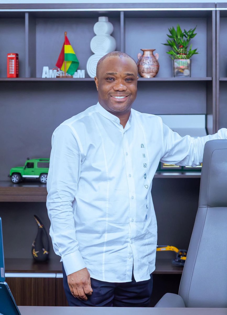 JamesBisum's tweet photo. Blessed birthday to you, boss.
Hon. Felix Kwakye Ofosu @FelixKwakyeOfo1 https://t.co/2bTEzuk1PD