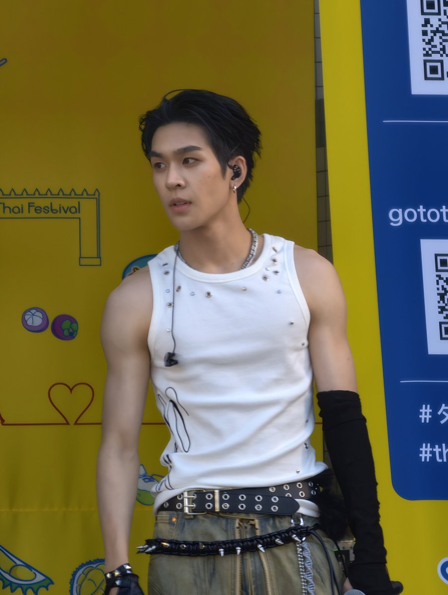 อู๋แบดบอยเว่อ ~~
ออร่าไอดอลมากกกกก หล่อมากกกก

#auautnp
#ThaiFesTokyoxDEXX
#thaifestivaltokyo2026
#タイフェスで会いましょう
#DEXXth #DMDMUSIC
