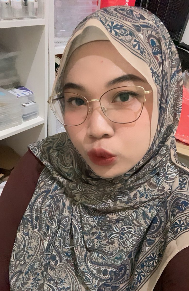 _heyriv's tweet photo. sebulan tidak main x 🤧🤧🤧 
pakabar moots 🫠🫠 https://t.co/sapjk1Wpx7