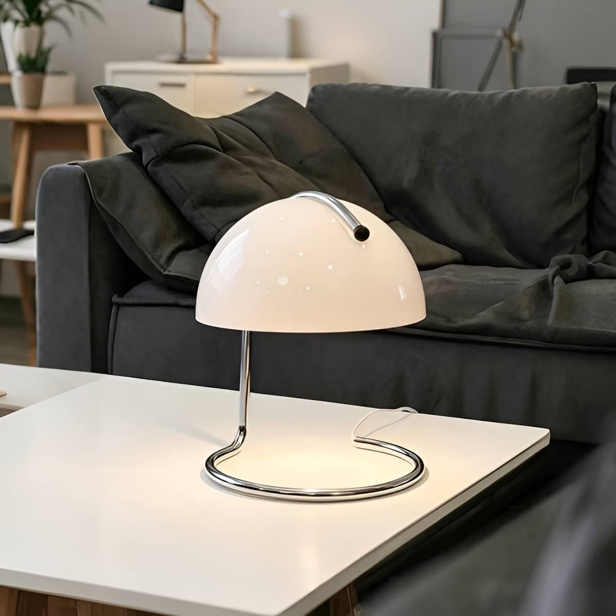 ShineLifeLight's tweet photo. Whether you’re a fan of the classic, crisp White or want a pop of retro Orange, this lamp is designed to transform your atmosphere.

https://t.co/0aSCgTYtgM

#BauhausDesign #ModernInterior #HomeDecor #AmbientLighting #RetroVibes #BedsideLamp #InteriorStyling #MinimalistHome https://t.co/1JyZZh4Uk7