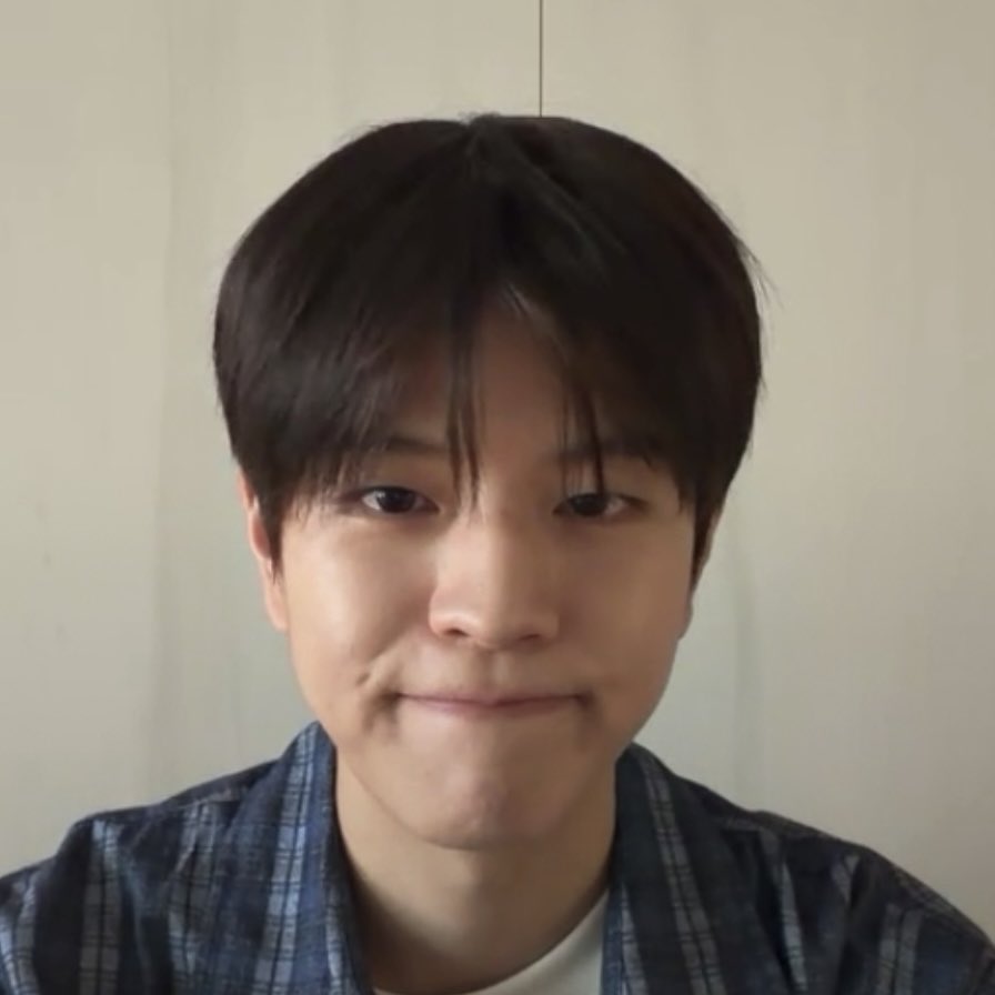포니 tweet media