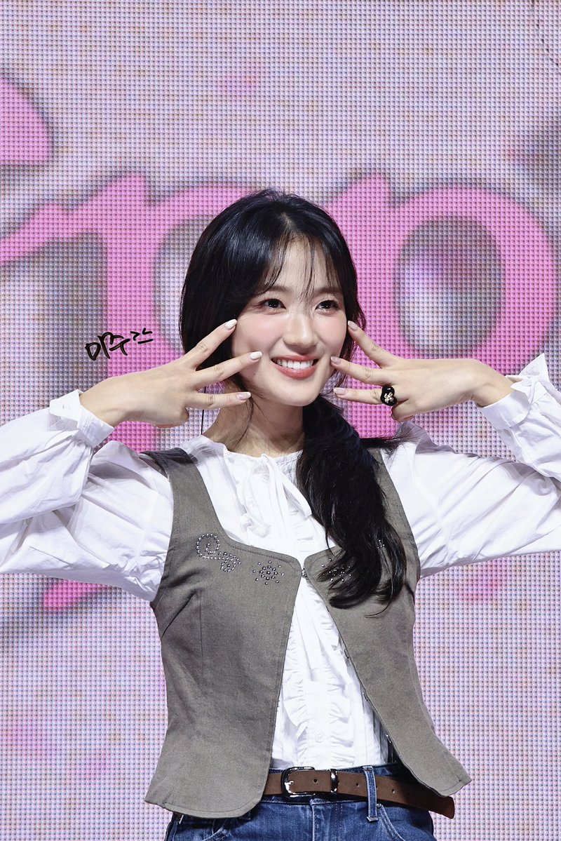 Congrats team🫂
3️⃣0️⃣0️⃣0️⃣0️⃣0️⃣0️⃣✔️
#김혜윤 #KimHyeYoon #Hyeyoon #살목지 #Salmokji