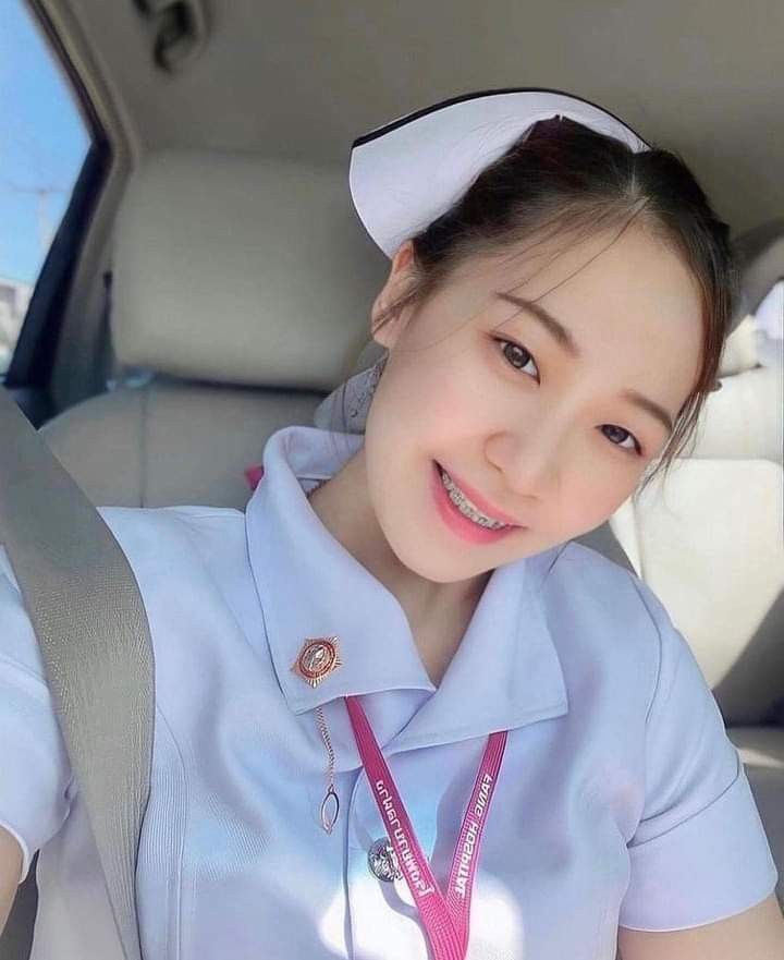 พลอย P L O Y พลอย tweet media