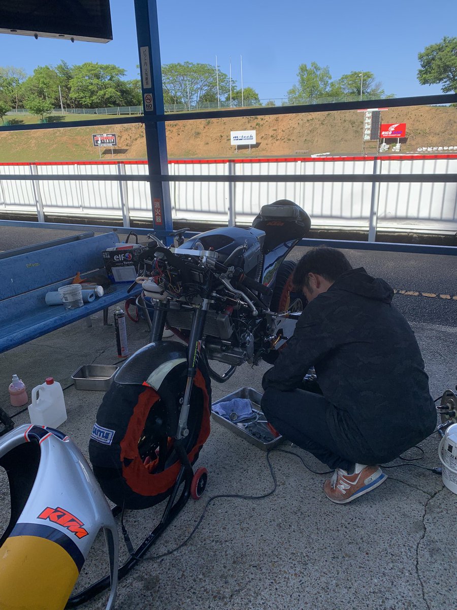 高杉奈緒子NAOKO TAKASUGI聴覚障害者オートバイロードレーサー tweet media