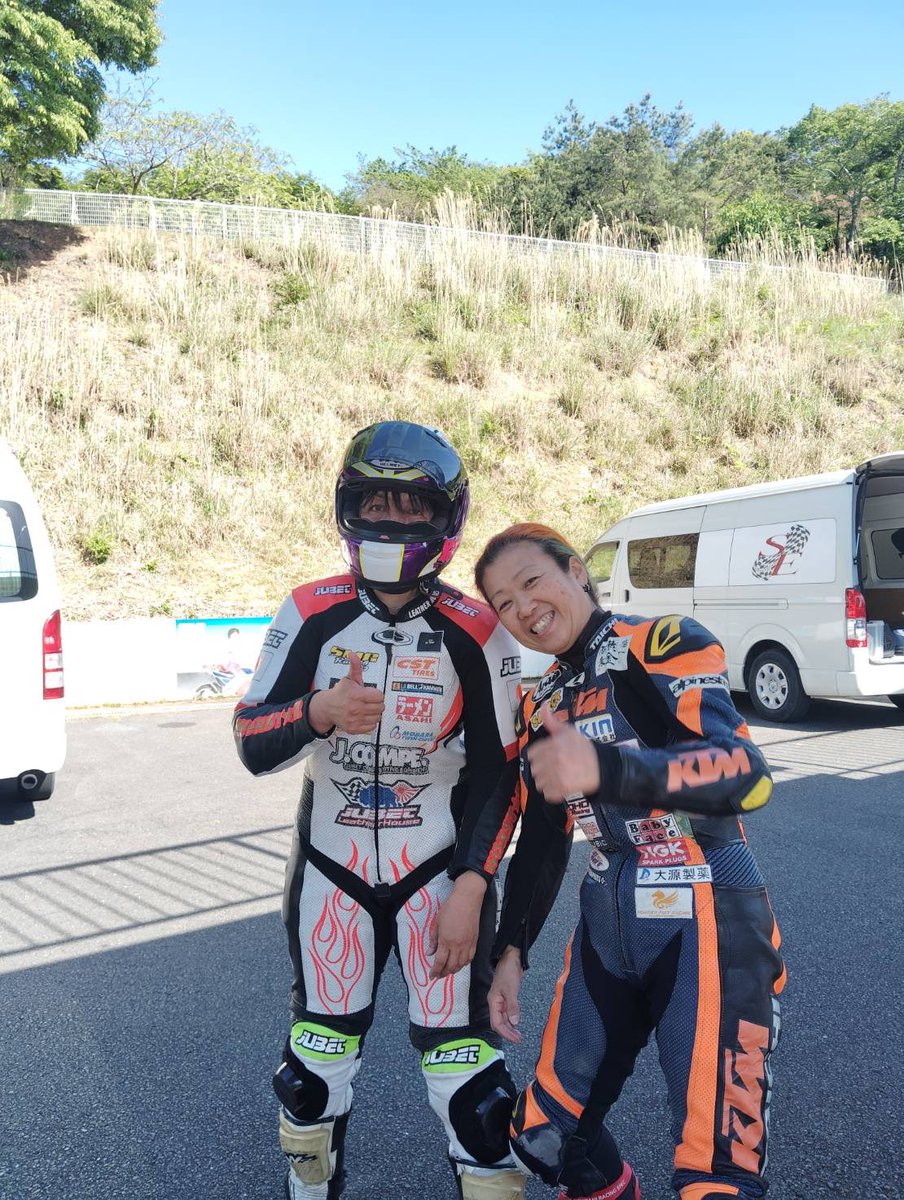 高杉奈緒子NAOKO TAKASUGI聴覚障害者オートバイロードレーサー tweet media
