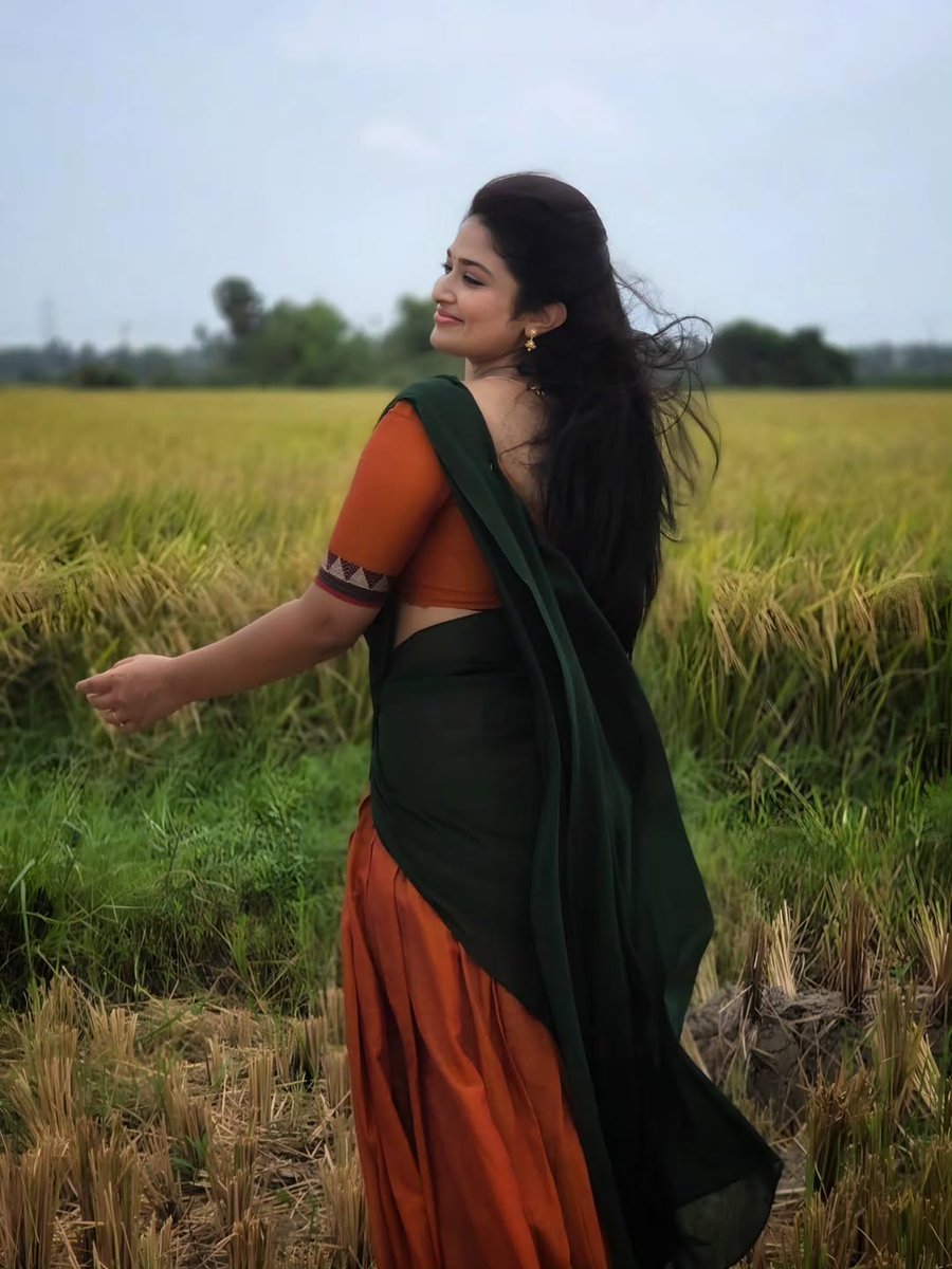 ActrezHub's tweet photo. #NikithaRajesh #Nikitha https://t.co/d2iRPEOciG